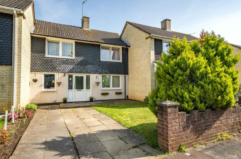 3 bedroom terraced house for sale in Irving Road, Maybush, Southampton