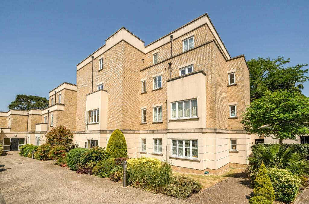 2 bedroom apartment for sale in Providence Park, Bassett, Southampton, Hampshire, SO16