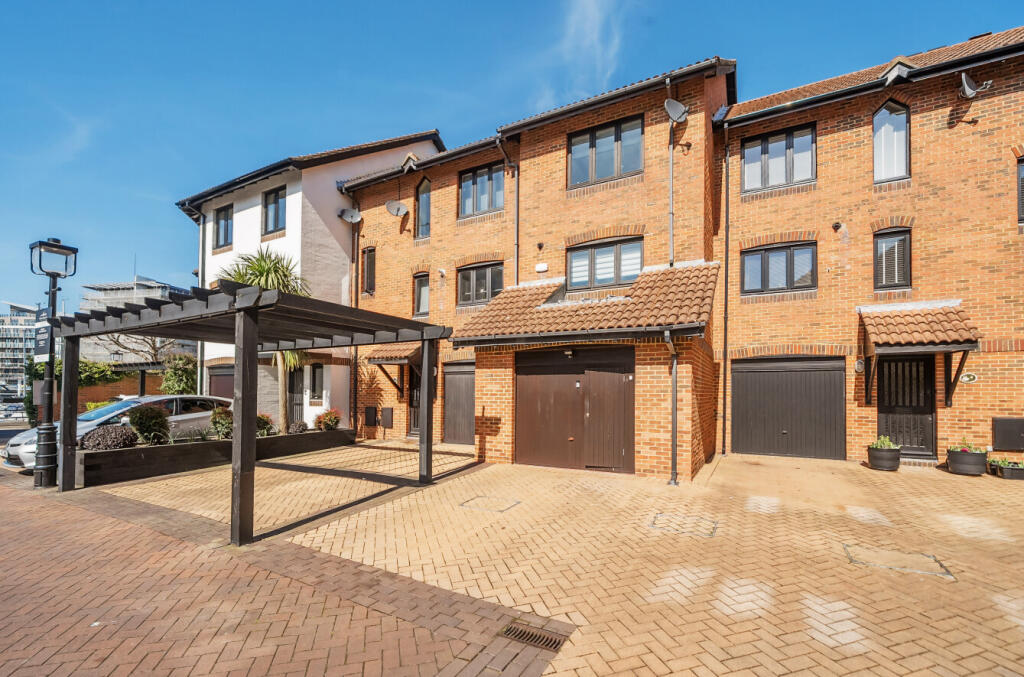 Main image of property: Channel Way, Ocean Village, Southampton, Hampshire, SO14