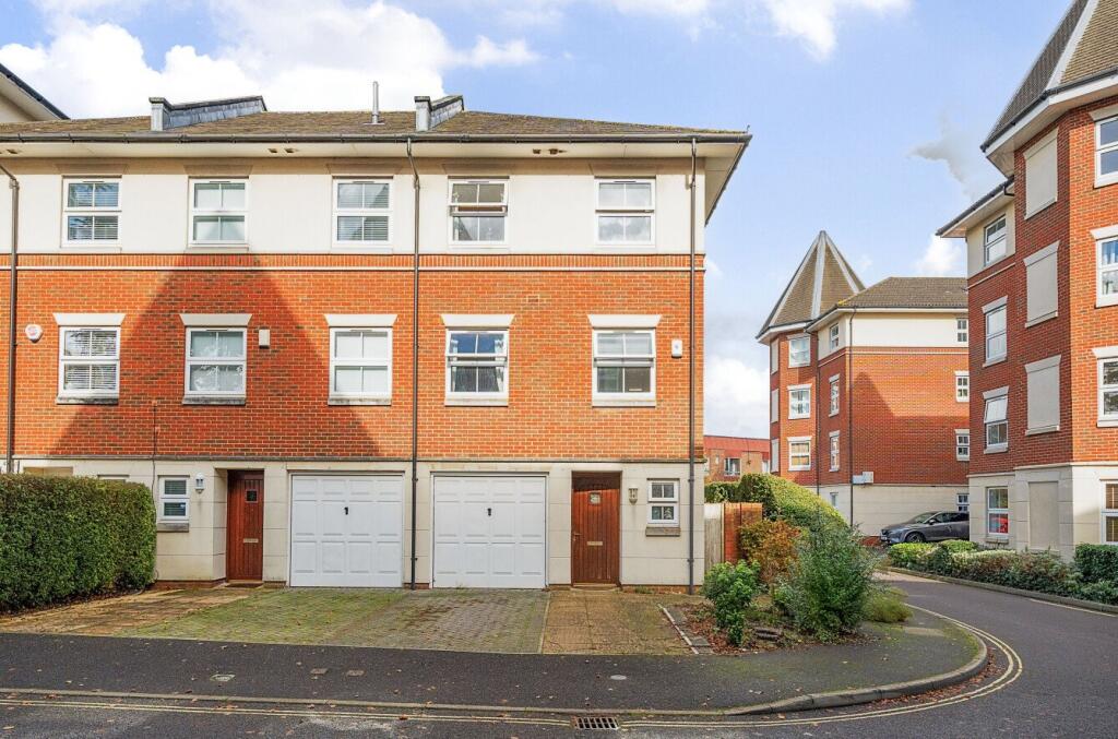 Main image of property: Rollesbrook Gardens, Southampton, Hampshire, SO15