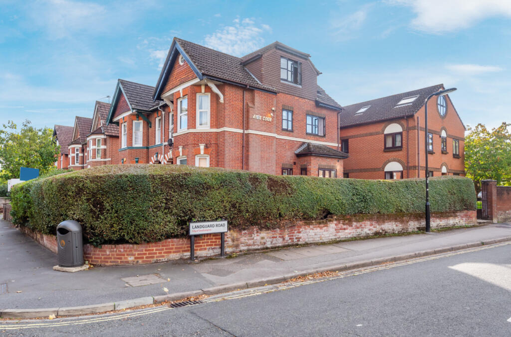 Main image of property: Hill Lane, Shirley, Southampton, Hampshire, SO15