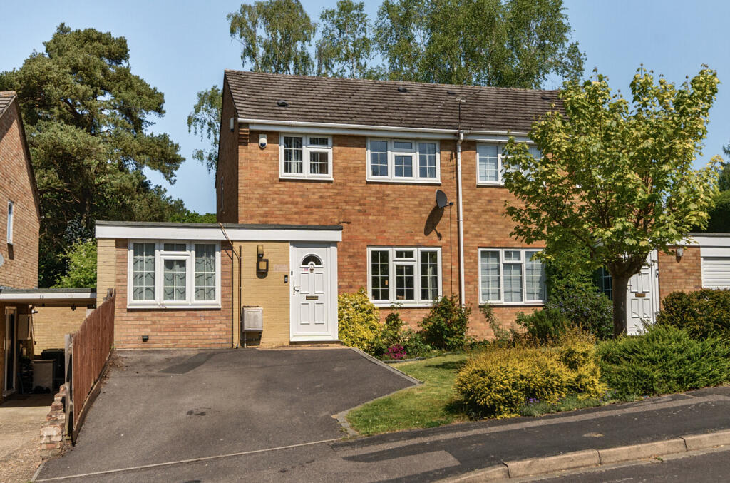 Main image of property: Siskin Close, Lordswood, Southampton, Hampshire, SO16