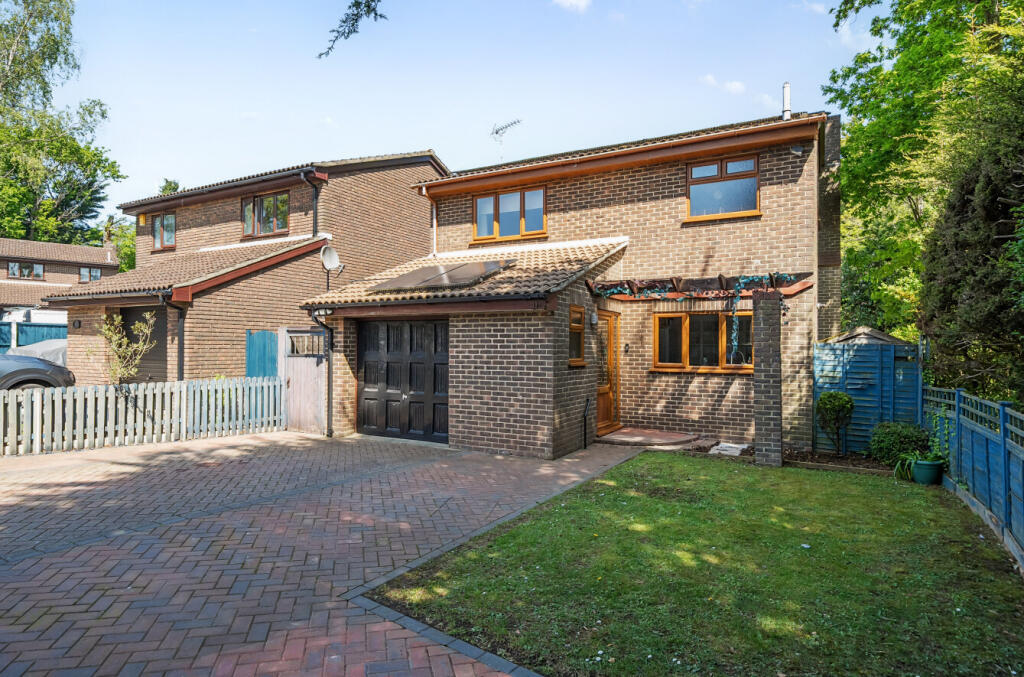 Main image of property: Fairfax Mews, Thornhill, Southampton, Hampshire, SO19