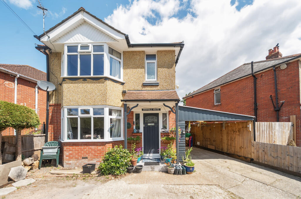 Main image of property: Holland Place, Shirley, Southampton, Hampshire, SO16