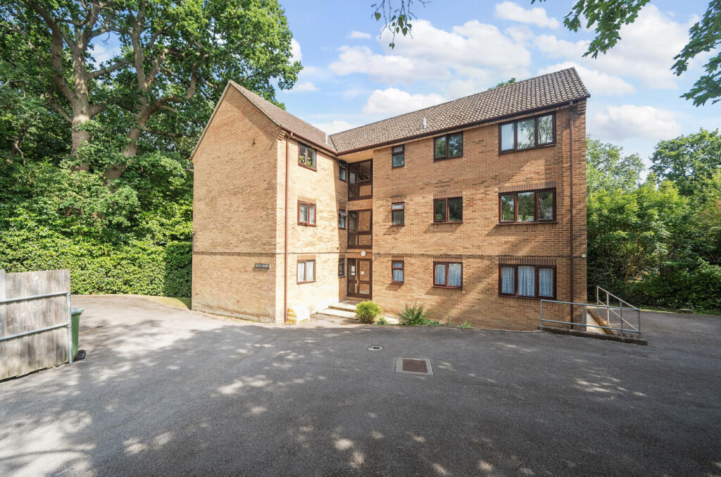 Main image of property: Coxford Road, Lordswood, Southampton, Hampshire, SO16