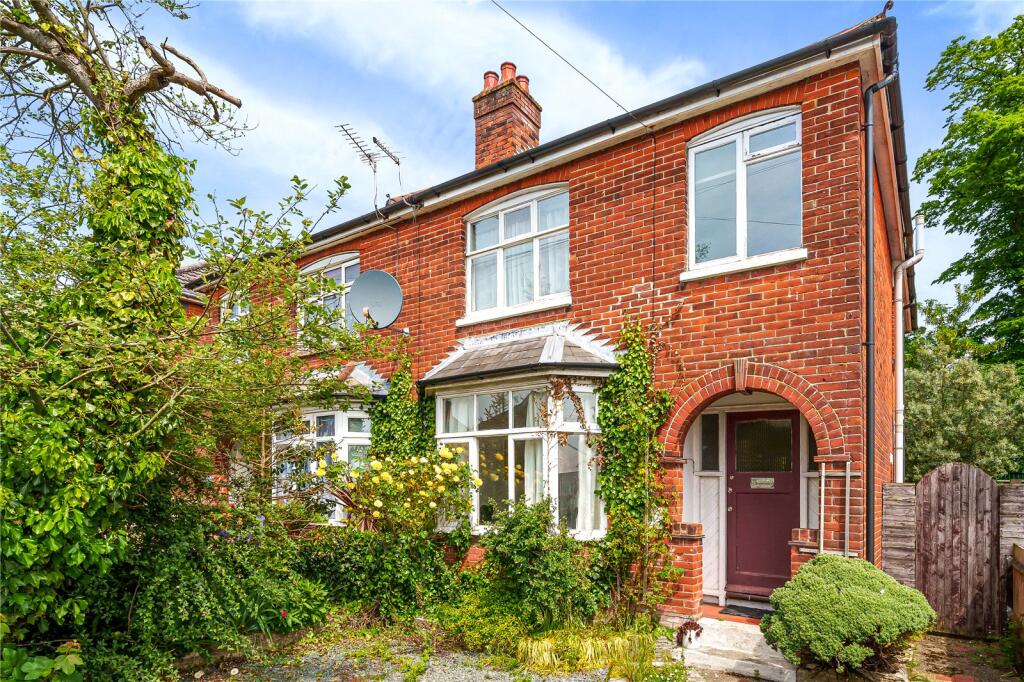 Main image of property: Violet Road, Bassett, Southampton, Hampshire, SO16