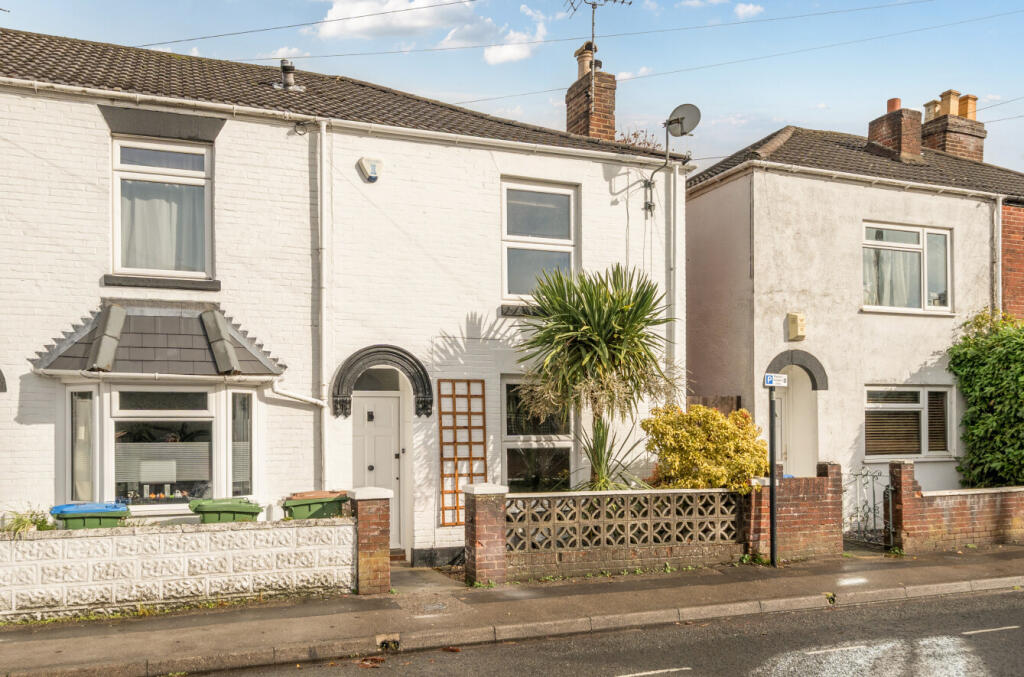 Main image of property: Cedar Road, Inner Avenue, Southampton, Hampshire, SO14