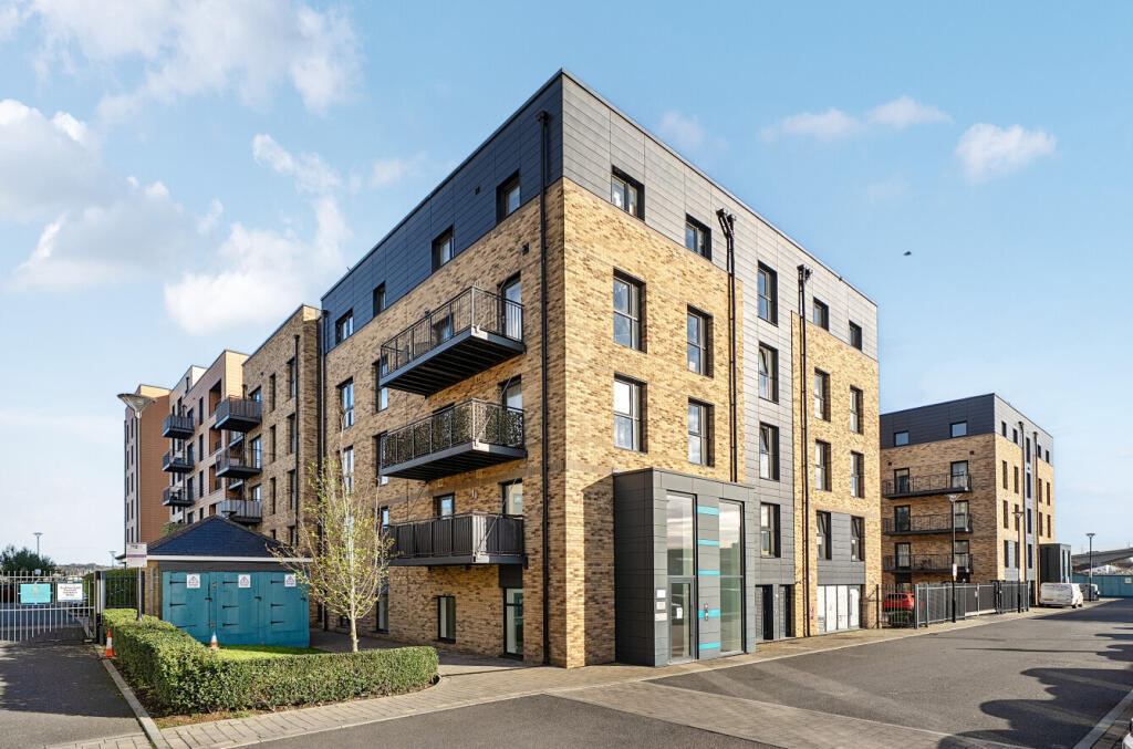 Main image of property: Thomas Blake Avenue, Southampton, Hampshire, SO14