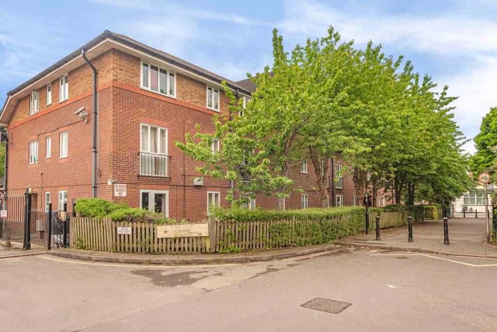 Main image of property: Shirley Road, Southampton, SO15