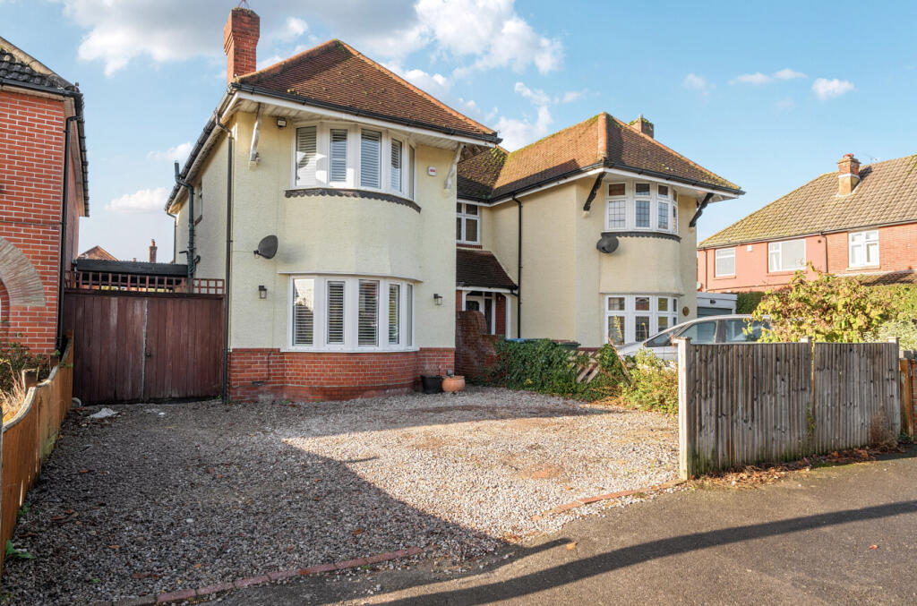 Main image of property: Luccombe Road, Upper Shirley, Southampton, Hampshire, SO15