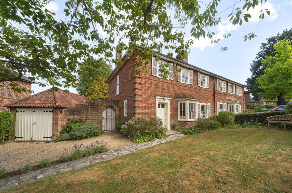 Main image of property: Orchards Way, Highfield, Southampton, Hampshire, SO17