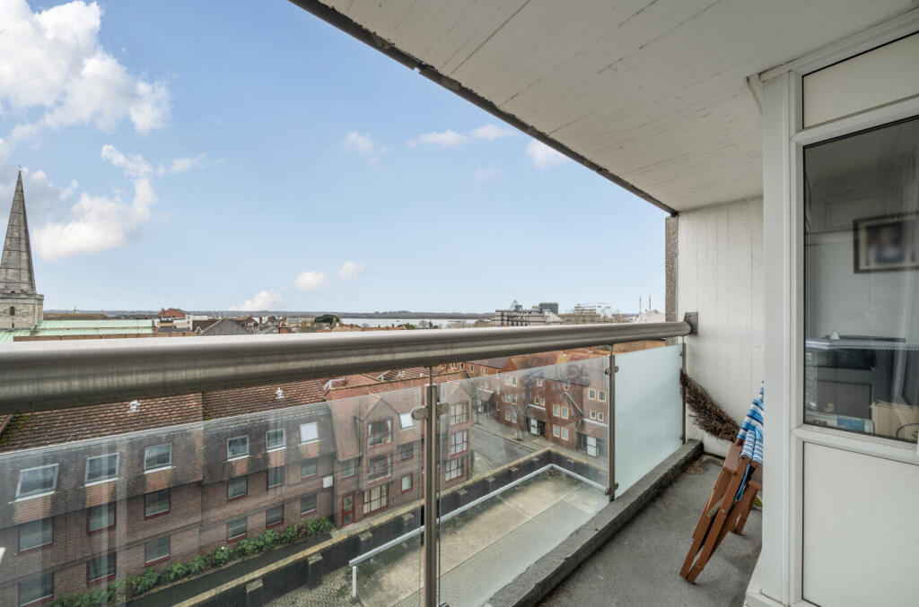 Main image of property: Castle Way, Southampton, Hampshire, SO14