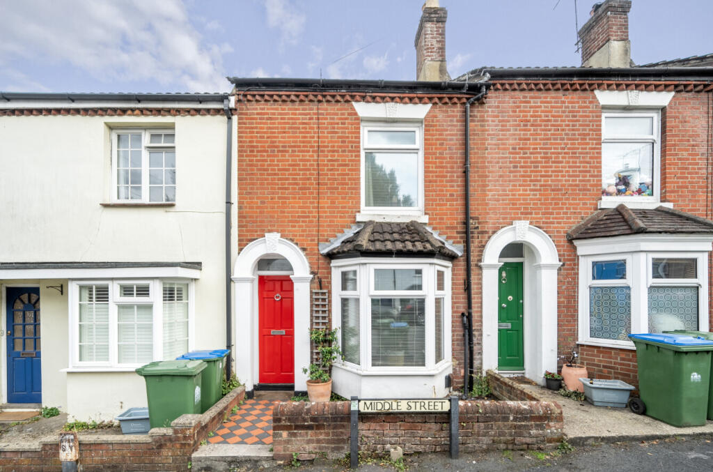 Main image of property: Middle Street, Inner Avenue, Southampton, Hampshire, SO14