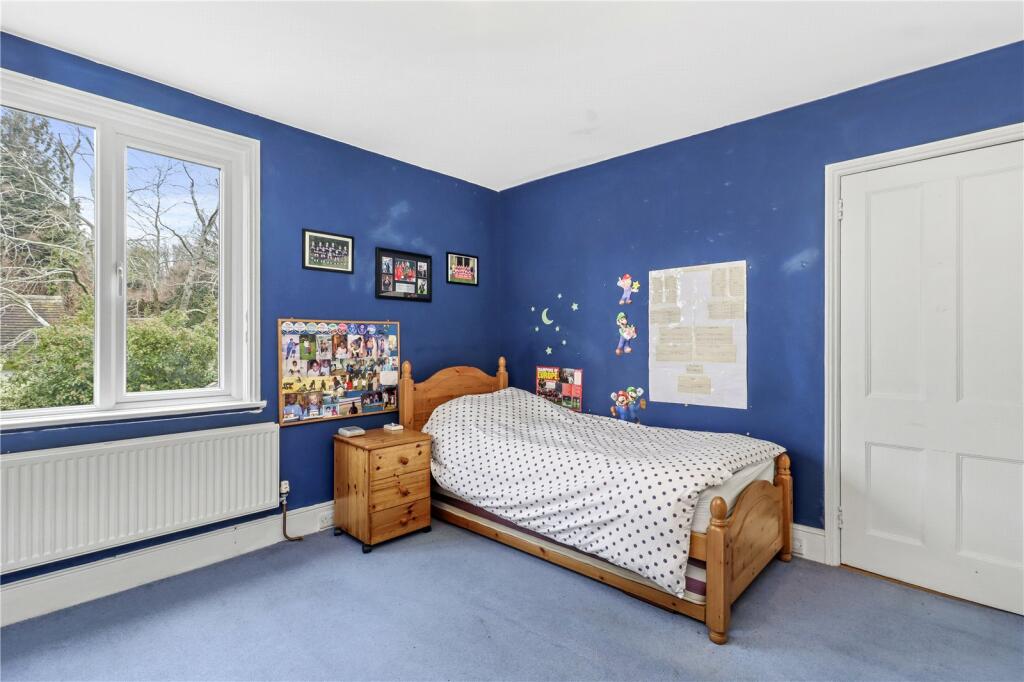 6 bedroom detached house for sale in Piltdown, Uckfield, Wealden, East