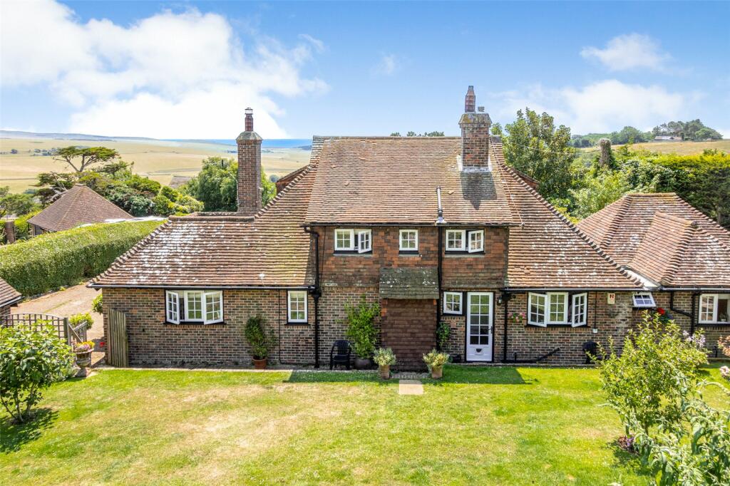 3 bedroom detached house for sale in 2 The Close, Friston, East Dean