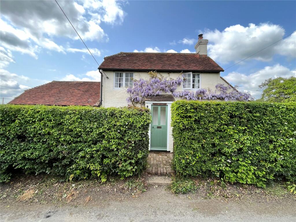 2 bedroom detached house for sale in North Street, Waldron, East Sussex, TN21