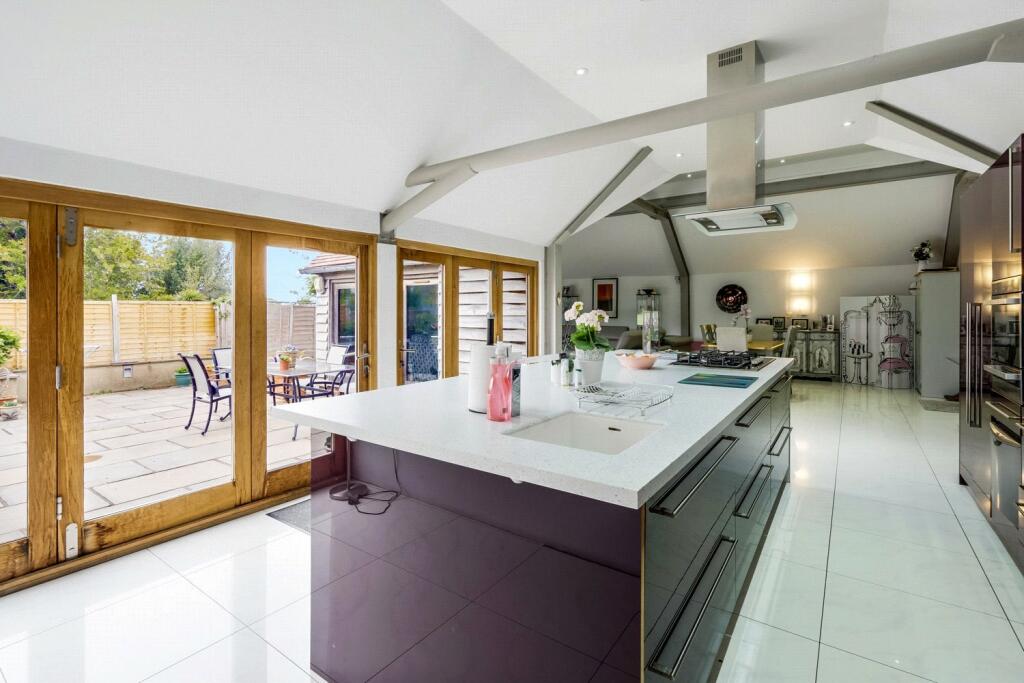 Additional property image - Field View, Gardner Street, Herstmonceux, BN27
