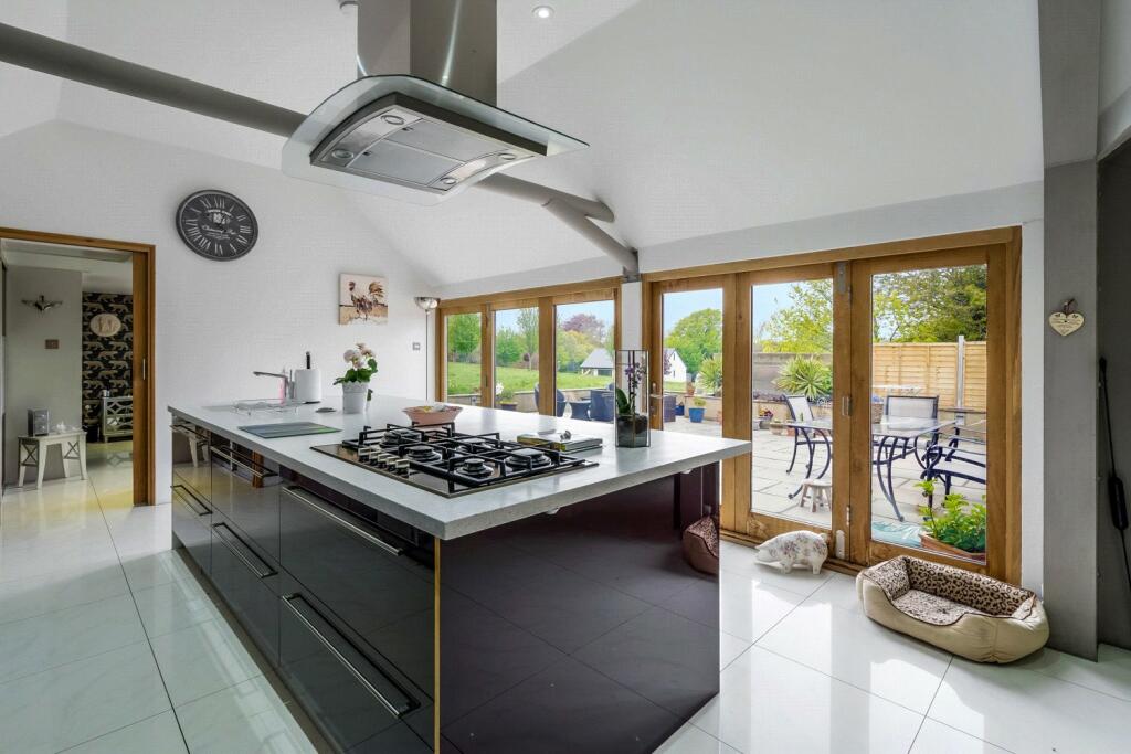 Additional property image - Field View, Gardner Street, Herstmonceux, BN27