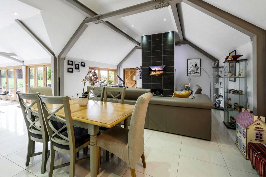 Additional property image - Field View, Gardner Street, Herstmonceux, BN27
