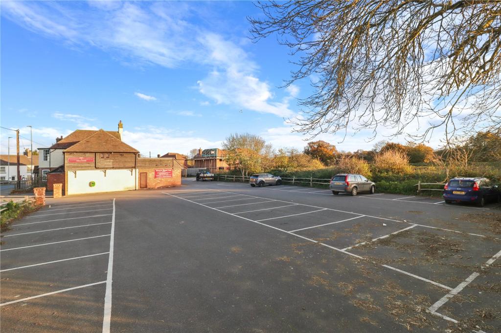 10 bedroom detached house for sale in Lower Horsebridge, Hailsham, East