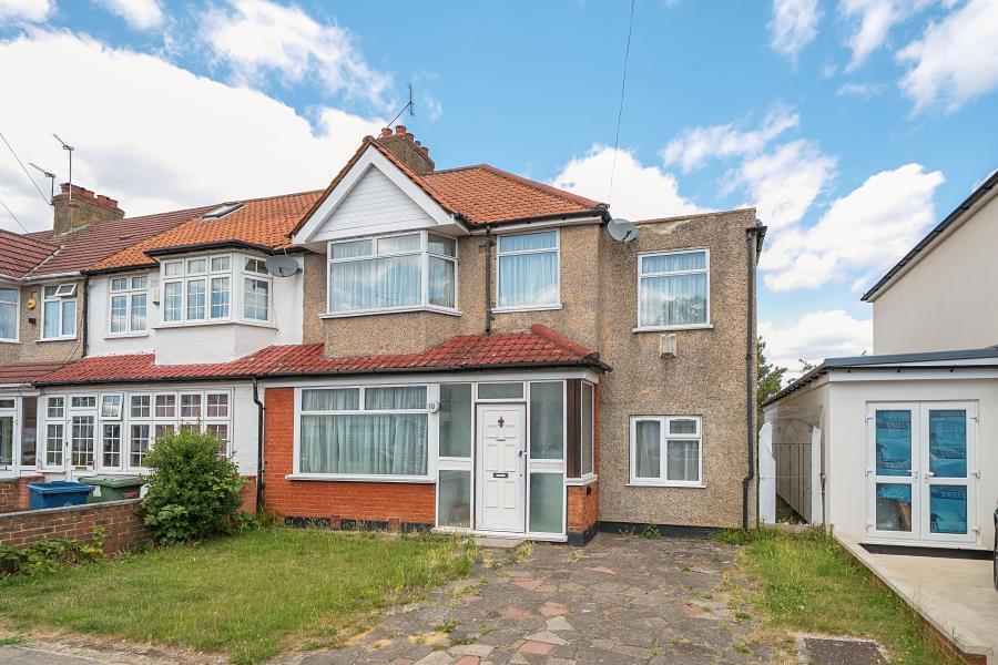 Main image of property: Cheltenham Place, Kenton, HA3 9ND