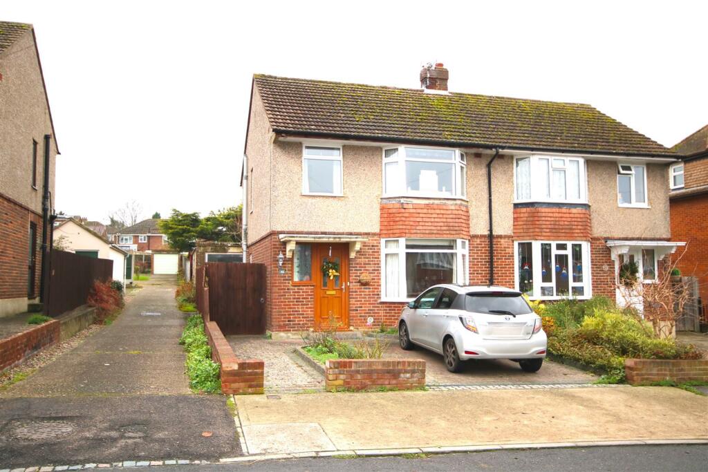 Additional property image - Hillside Avenue, Canterbury