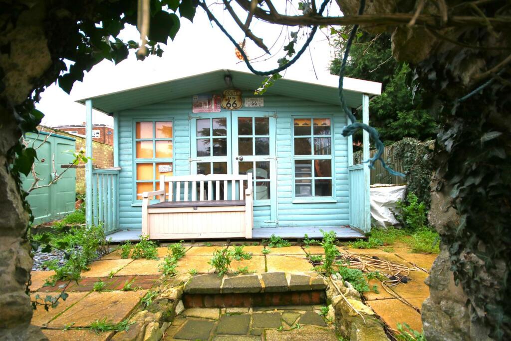Additional property image - Hillside Avenue, Canterbury