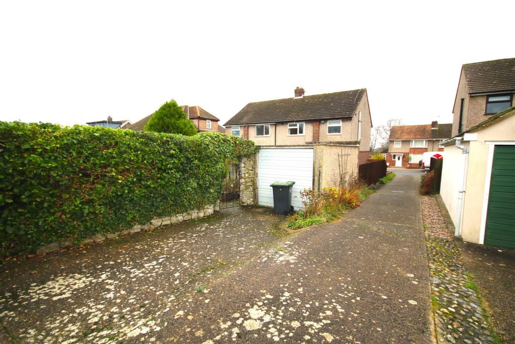 Additional property image - Hillside Avenue, Canterbury
