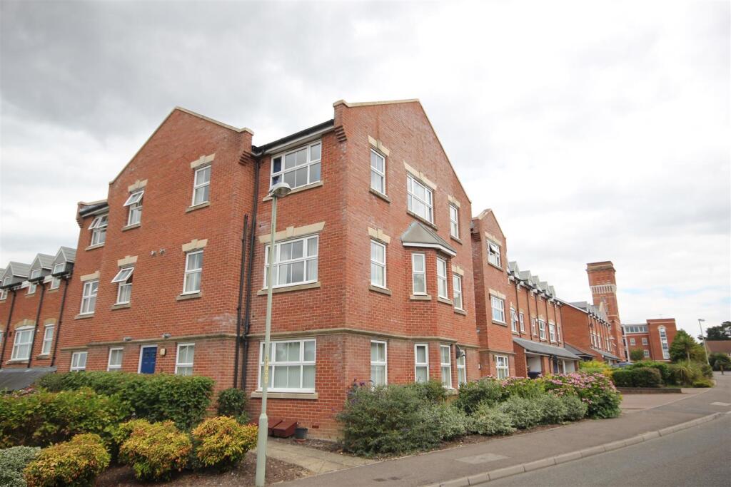 Main image of property: Gardeners Place, Chartham, Canterbury