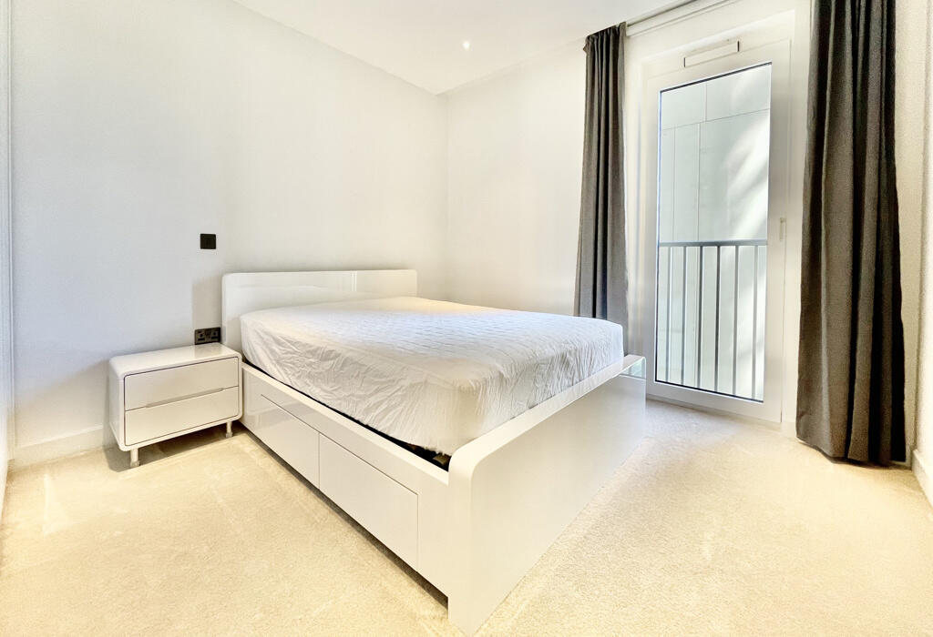 Apartment to rent on S95 Belvedere Row Apartments, Fountain Park Way