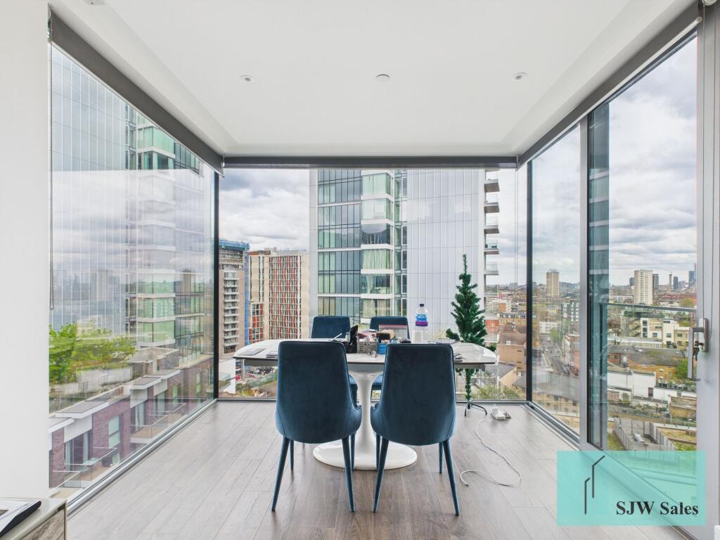 Main image of property: Piazza Walk, Neroli House, E1