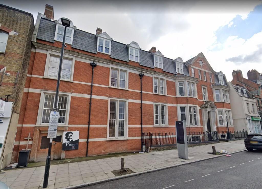 Office for rent in Blackstock Road, London, N5
