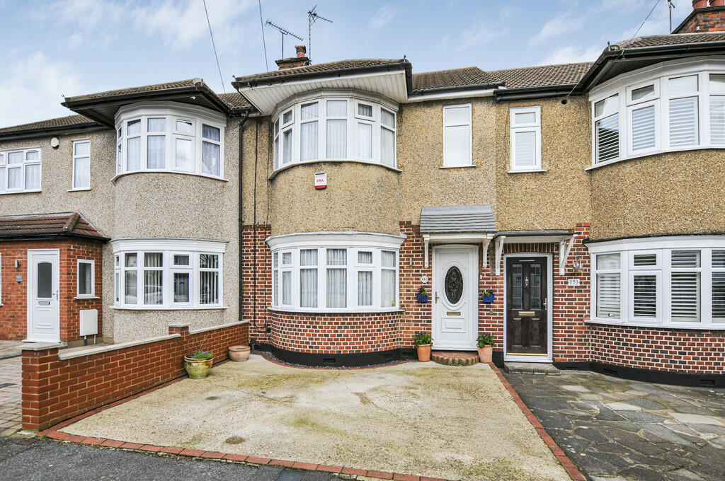 2 bedroom terraced house for sale in Beverley Road, Ruislip, HA4