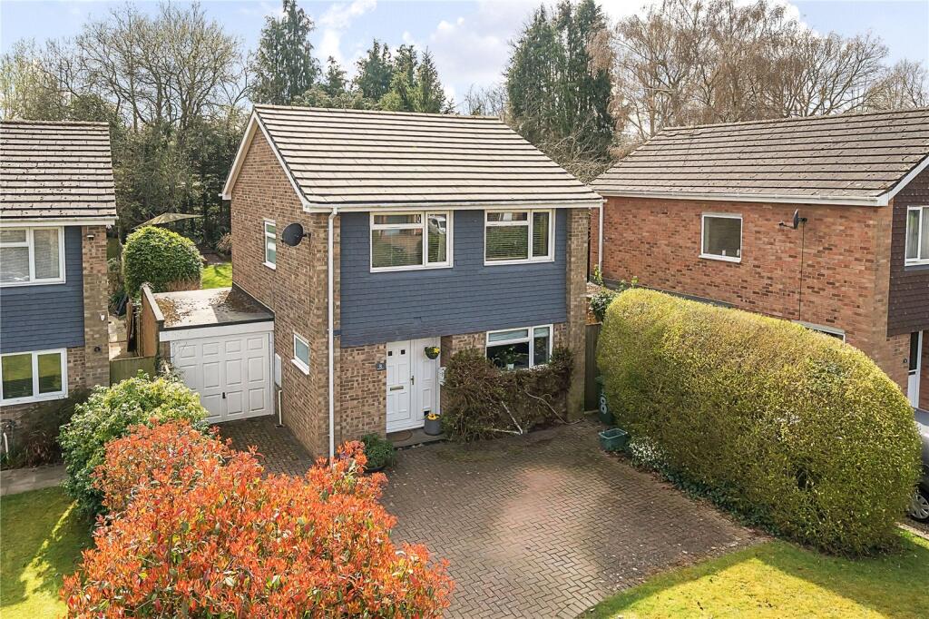Main image of property: Bramshott Drive, Hook, Hampshire, RG27