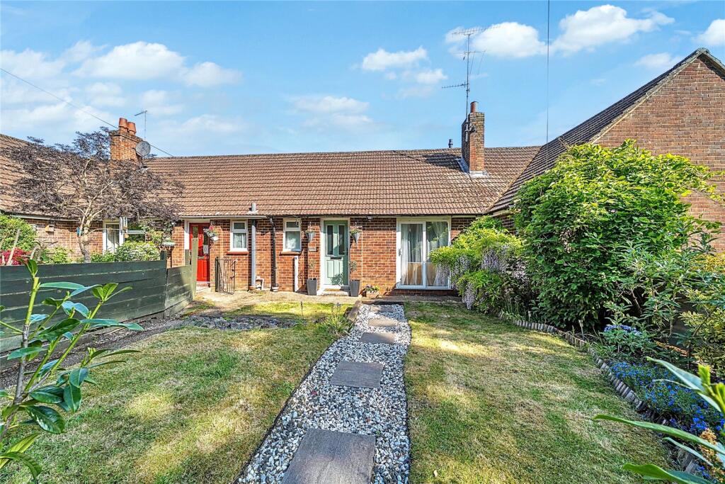 Main image of property: Goddards Close, Sherfield-on-Loddon, Hook, Hampshire, RG27
