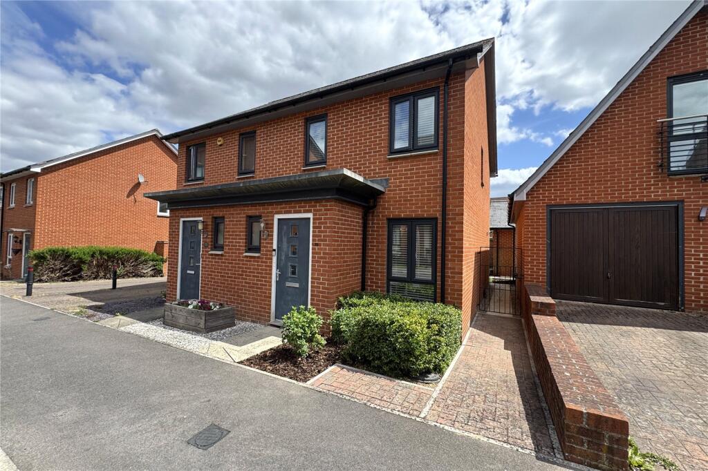 Main image of property: Avington Way, Sherfield-on-Loddon, Hook, Hampshire, RG27