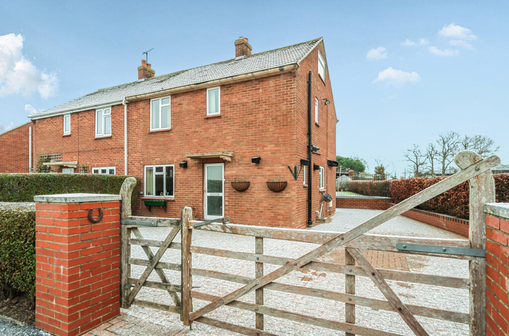 Main image of property: Goddards Close, Sherfield-on-Loddon, Hook, Hampshire, RG27