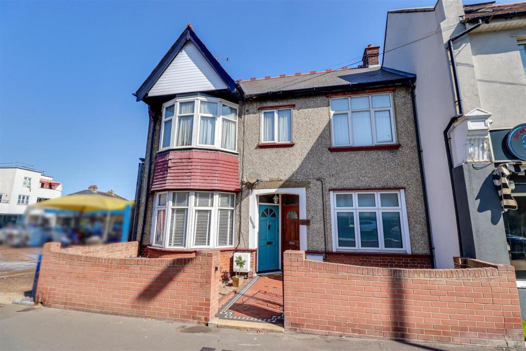 Main image of property: * OWN REAR GARDEN * London Road, Leigh-on-Sea, Essex
