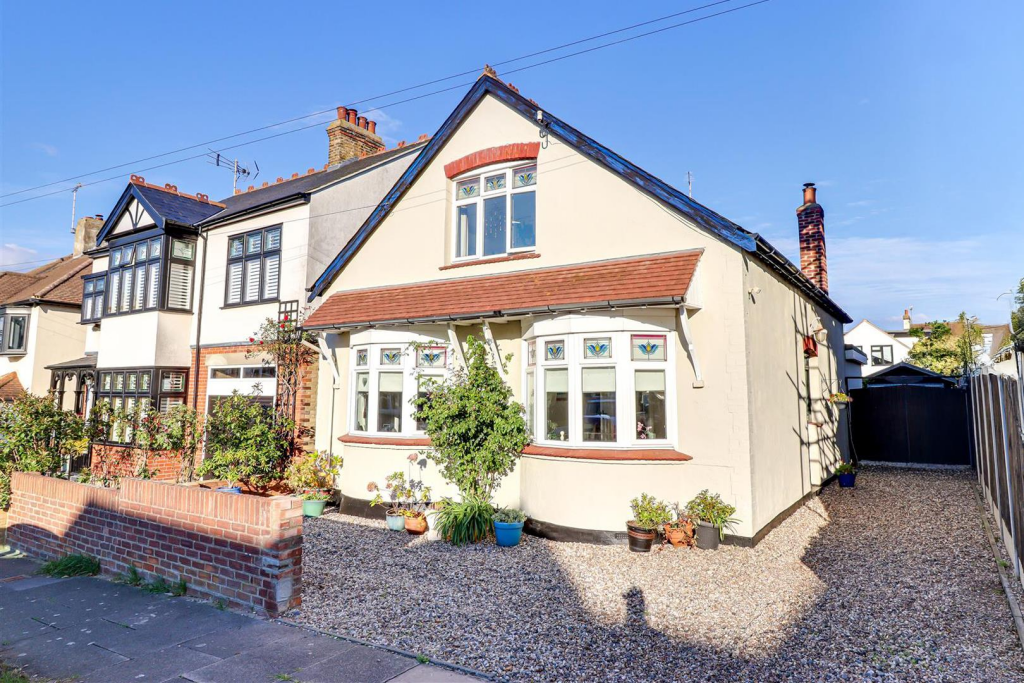 Main image of property: * LEIGH/WESTCLIFF BORDERS * Holyrood Drive, Westcliff-On-Sea