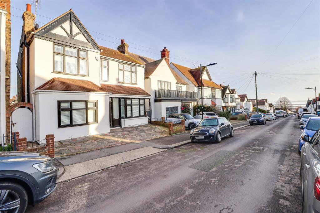 Main image of property: * SEA VIEWS * Cliff Road, Leigh-on-Sea
