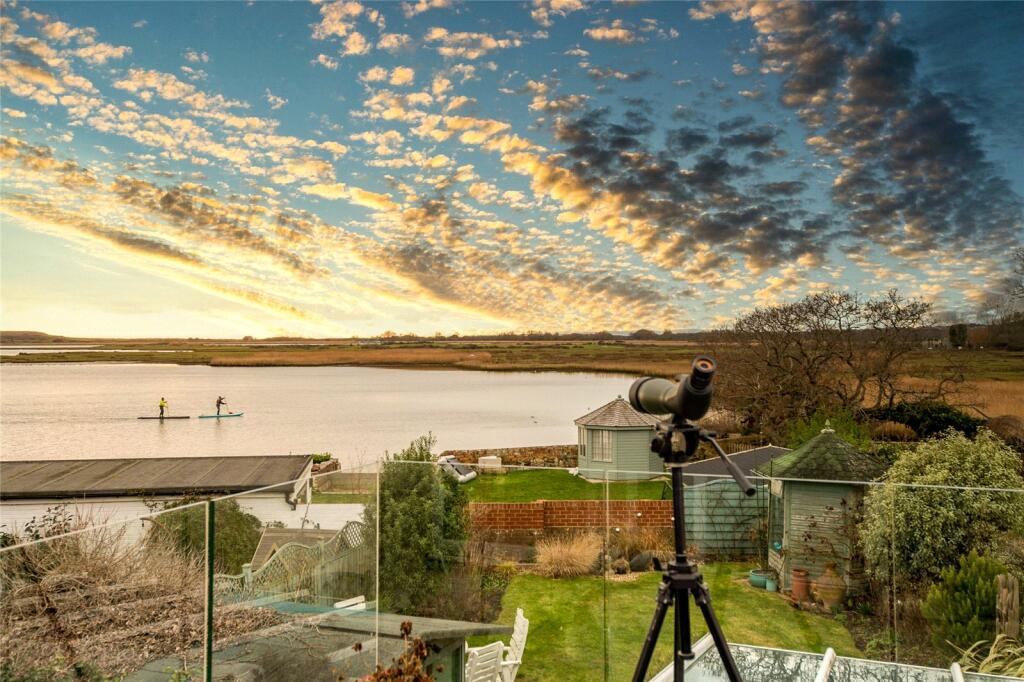 3 bedroom detached house for sale in Stanpit, Christchurch, Dorset, BH23