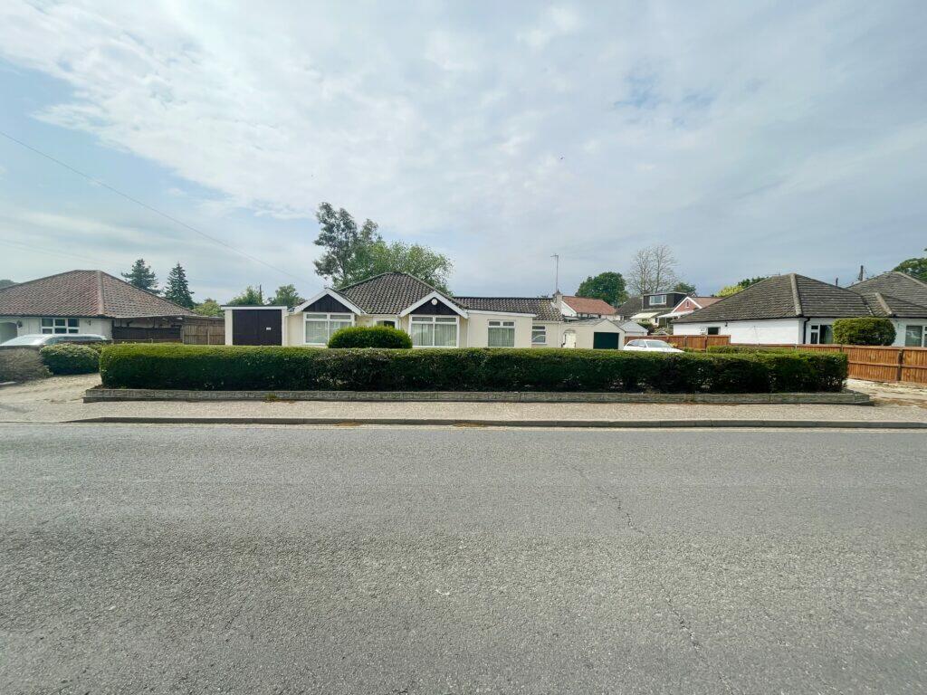 2 bedroom detached bungalow for sale in Norwich Road, New Costessey, NR5
