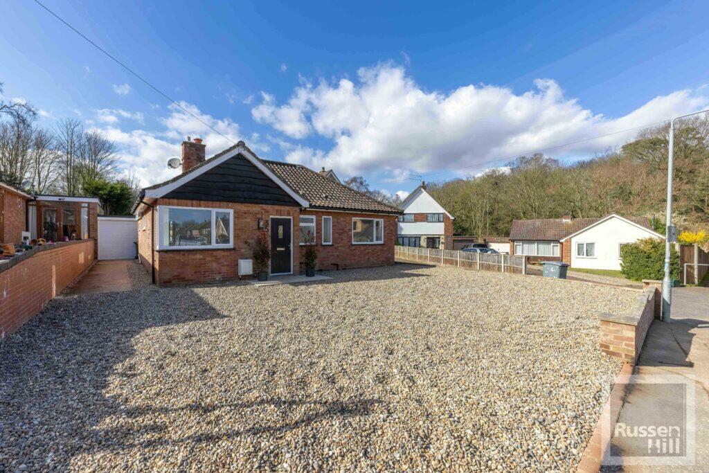 4 bedroom detached bungalow for sale in St Andrews Avenue, Thorpe St