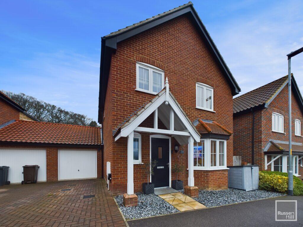 3 bedroom detached house