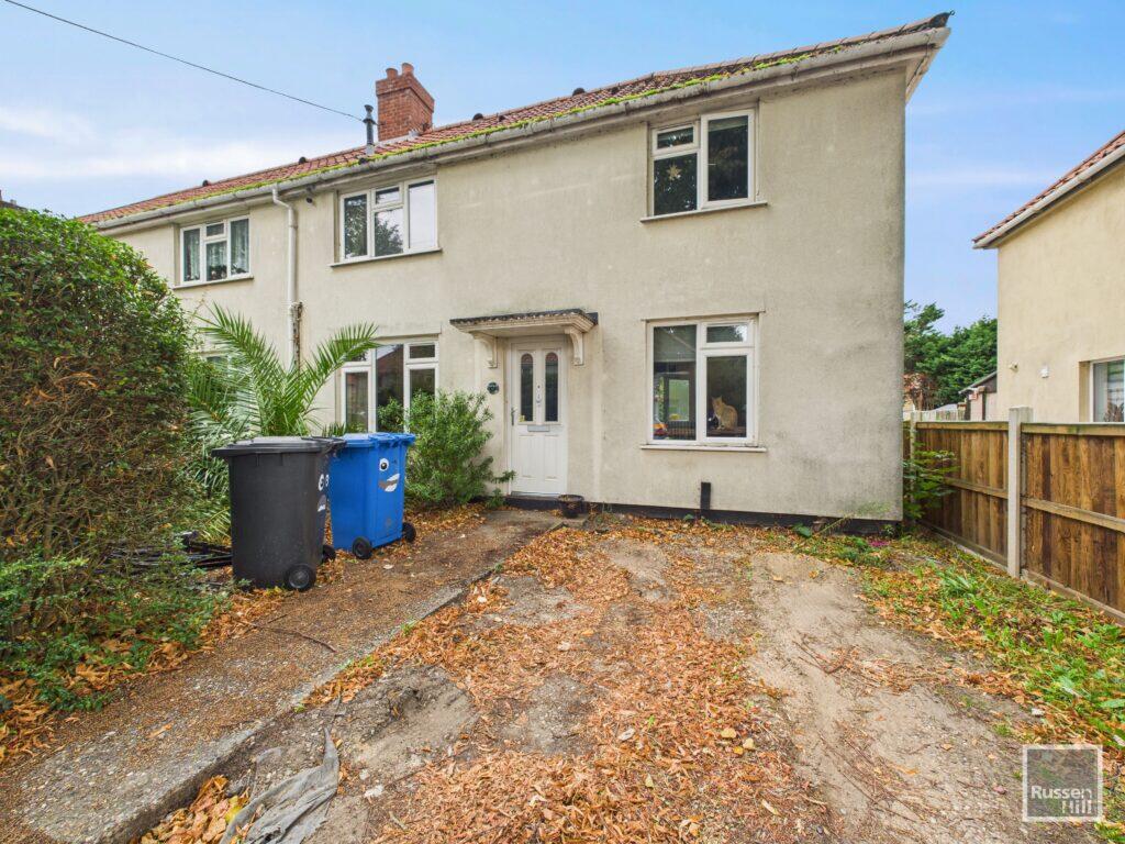 Main image of property: Gipsy Lane, West Norwich, NR5