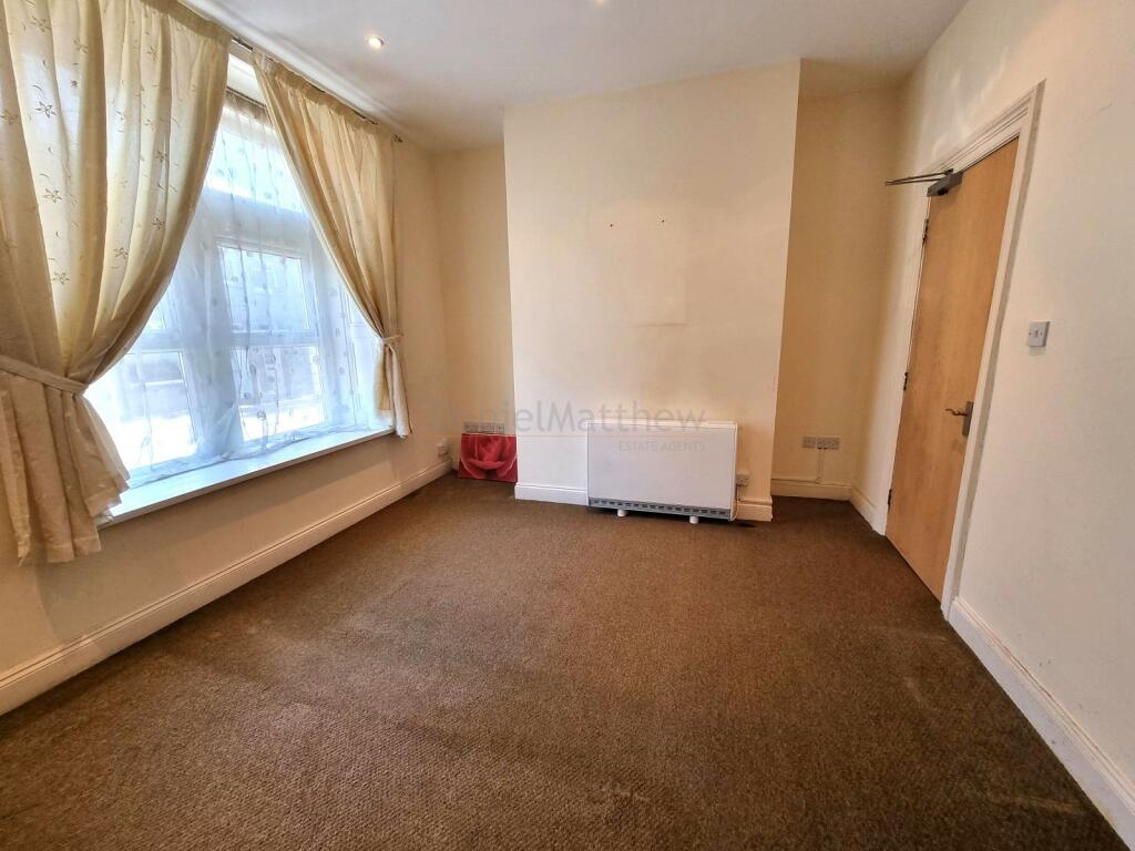 Additional property image - Lower Holmes Street, Barry. CF63 2JR
