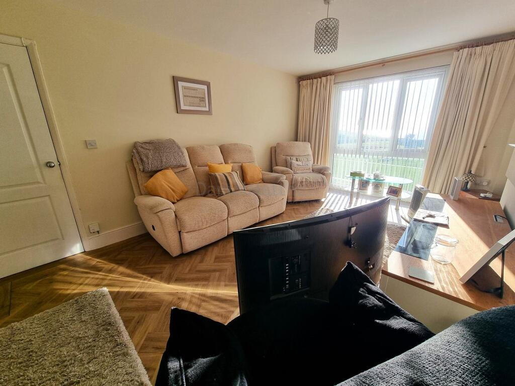 Additional property image - Seapoint, Barry, The Vale Of Glamorgan. CF62 6TB