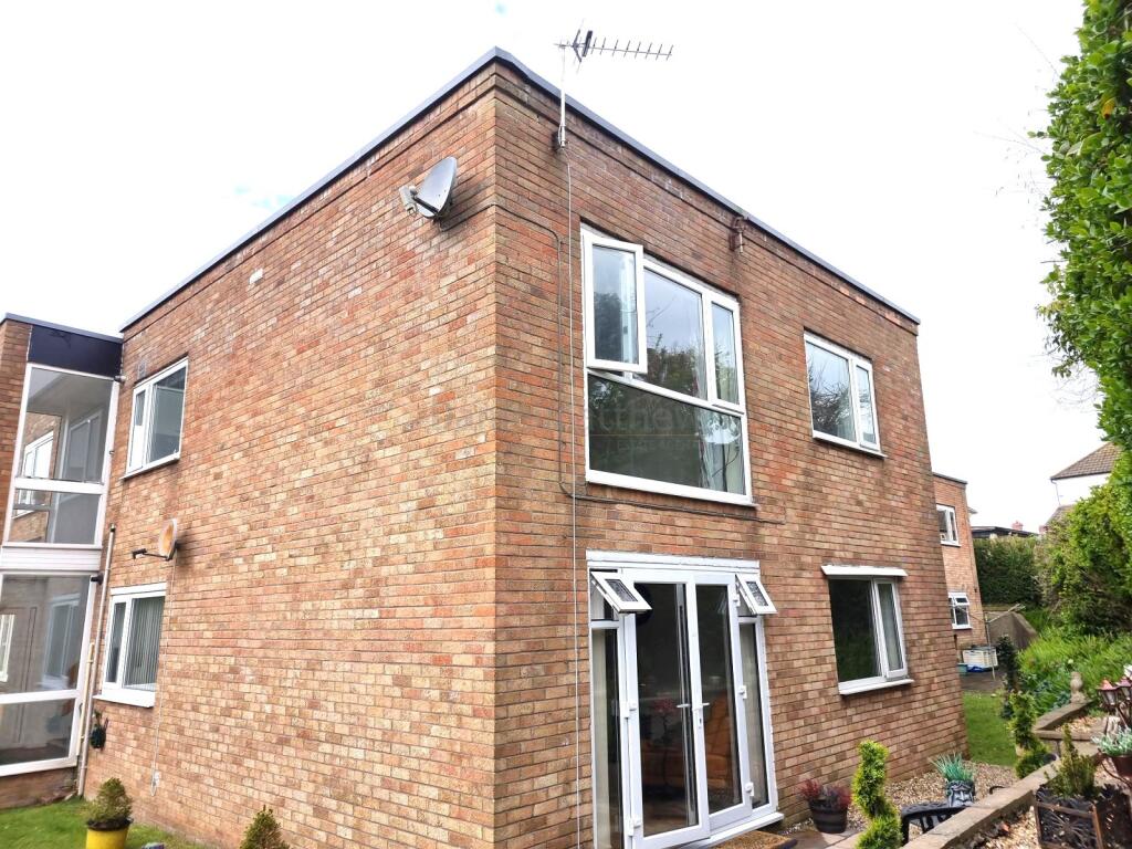 Main image of property: Pontypridd Road, Barry, The Vale Of Glamorgan. CF62 7NP