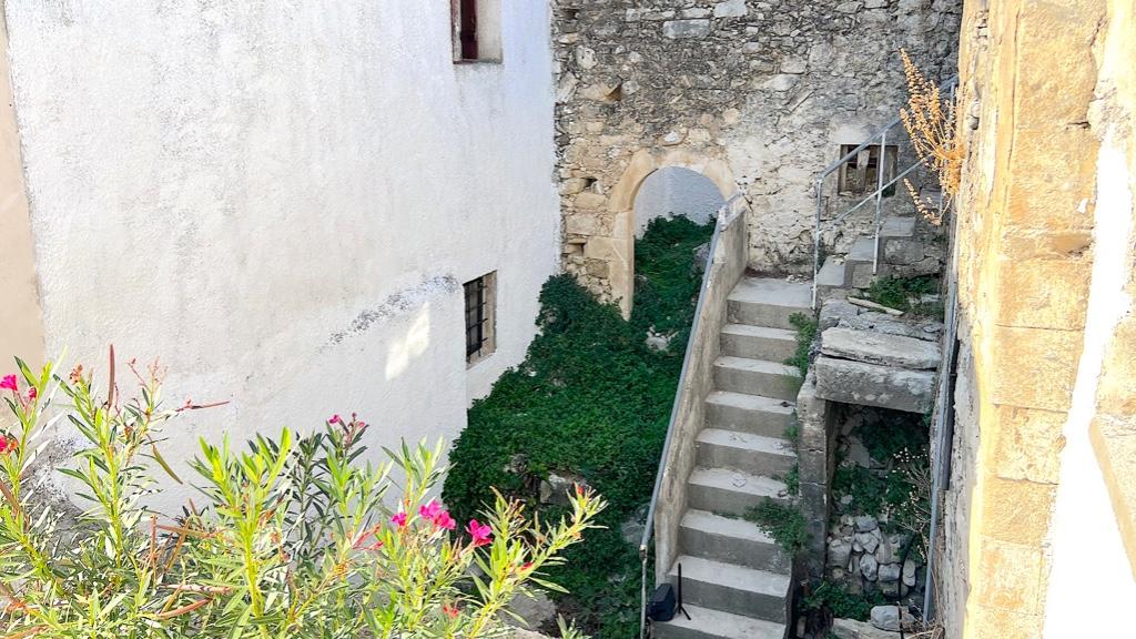 Ruin for sale in Episkopi, Rethymnon, Crete, Greece