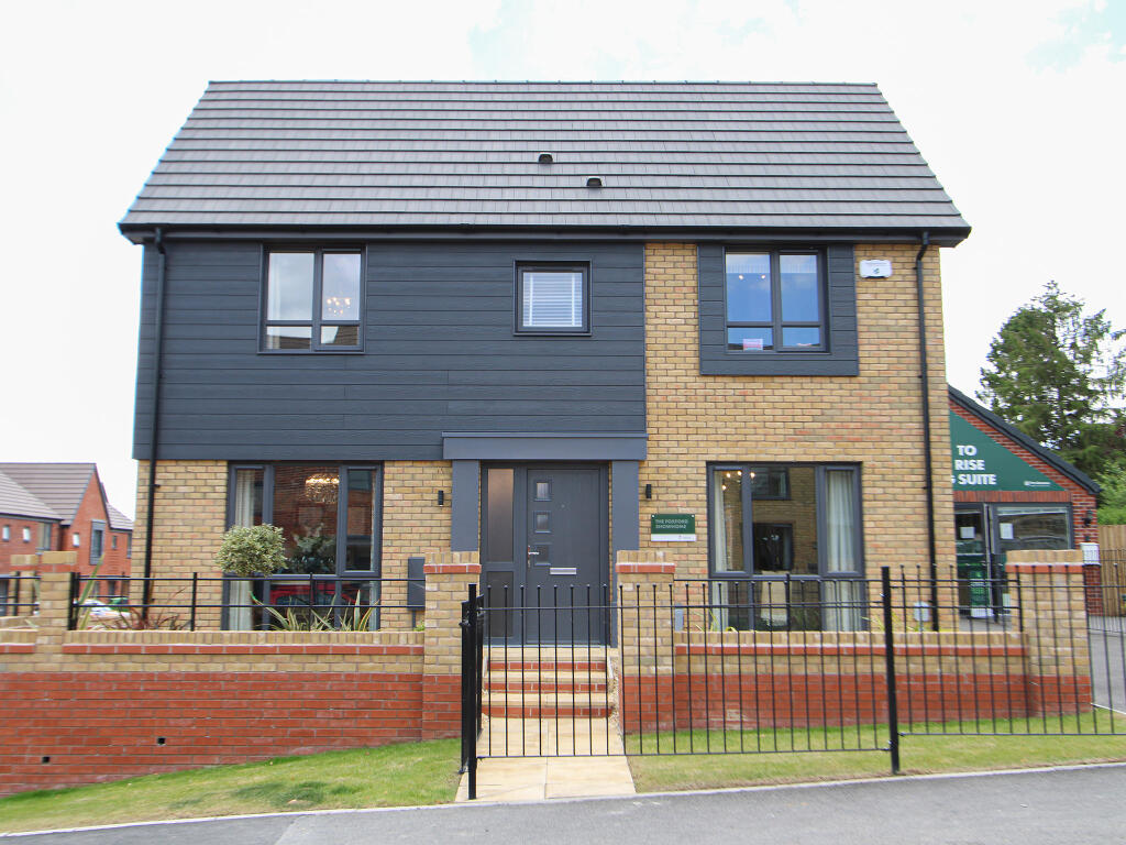 4 bedroom detached house for sale in St. Andrews Road, Malvern, WR14